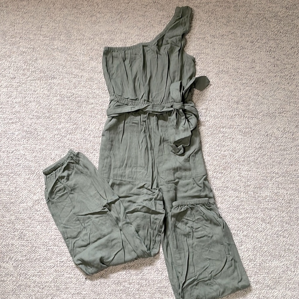American eagle jumpsuit